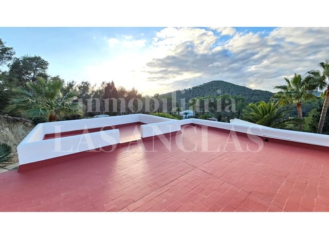 2 sypialnia Dom blizniak na sprzedaż w Santa Eulalia / Santa Eularia z basenem - 1 200 000 € (Ref: 9598456)