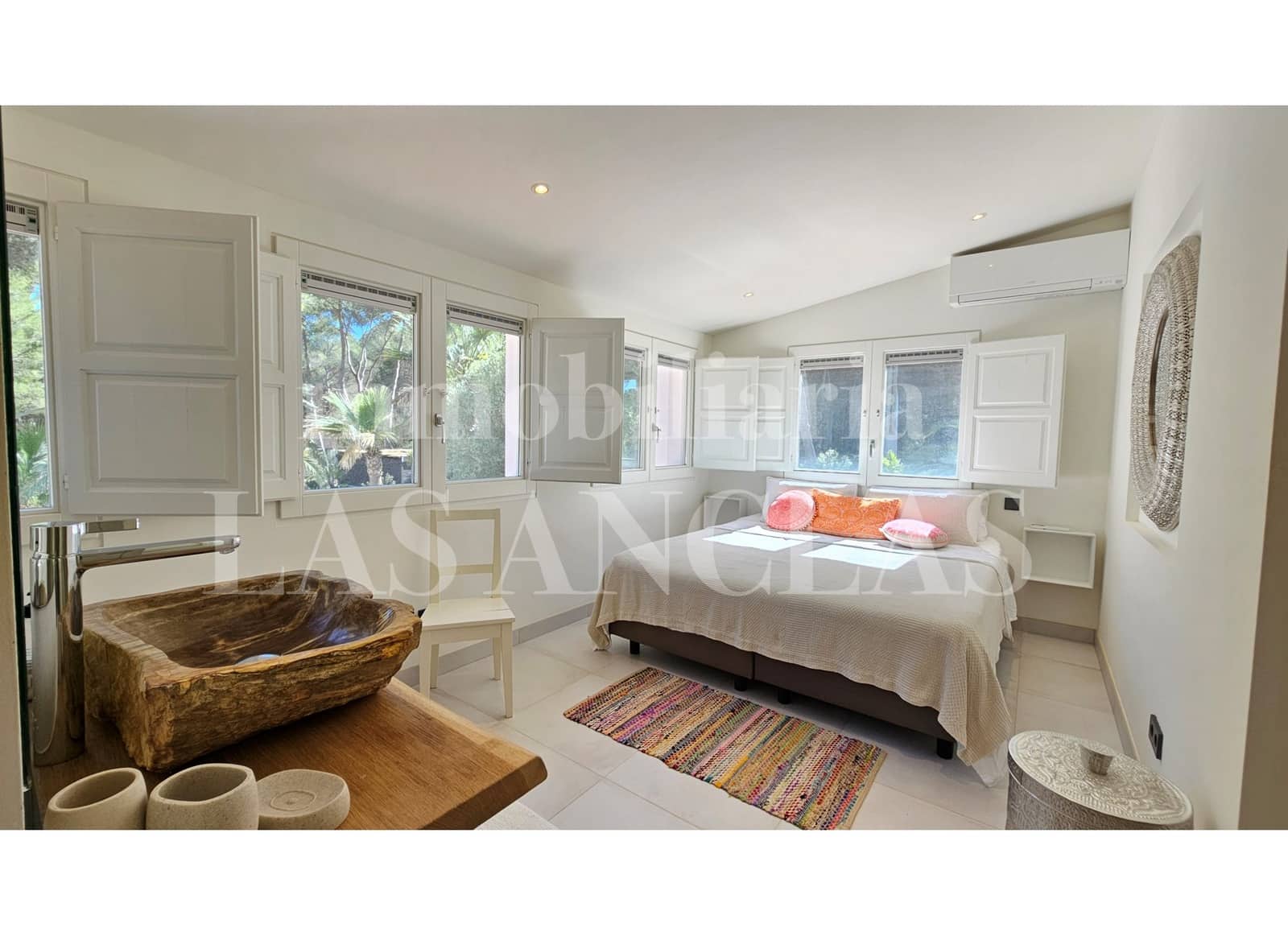 5 sovrum Villa till salu i Es Cubells med pool garage - 3 500 000 € (Ref: 9598457)