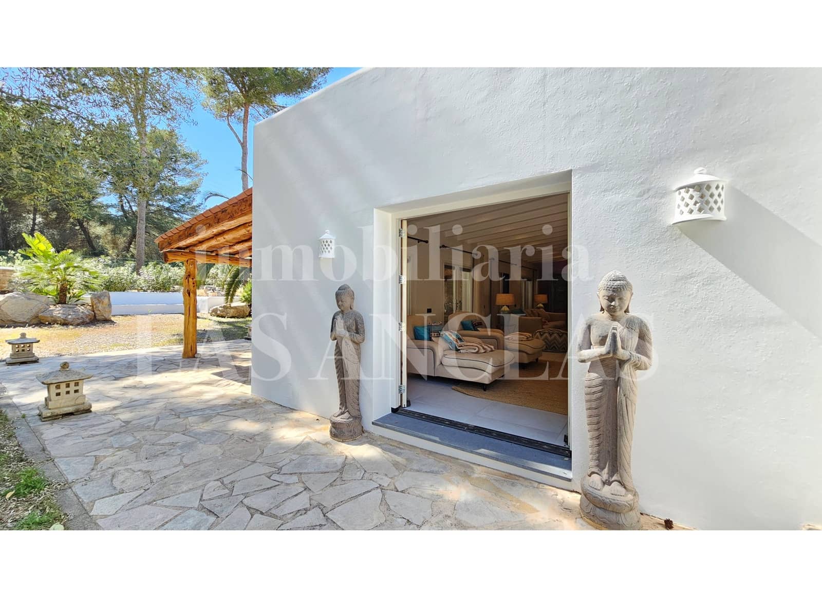 5 sovrum Villa till salu i Es Cubells med pool garage - 3 500 000 € (Ref: 9598457)