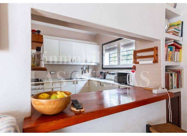 4 sovrum Finca/Hus på landet till salu i Ibiza stad med pool garage - 3 200 000 € (Ref: 9610598)