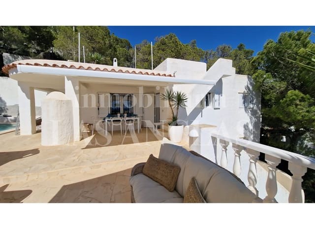 Chalet de 4 habitaciones en Cala Salada, Sant Antoni de Portmany en venta con piscina garaje - 1.950.000 € (Ref: 9614035)