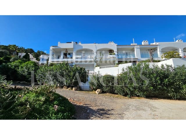 Adosado de 3 habitaciones en La Siesta, Santa Eulalia / Santa Eularia en venta con garaje - 1.850.000 € (Ref: 9650786)