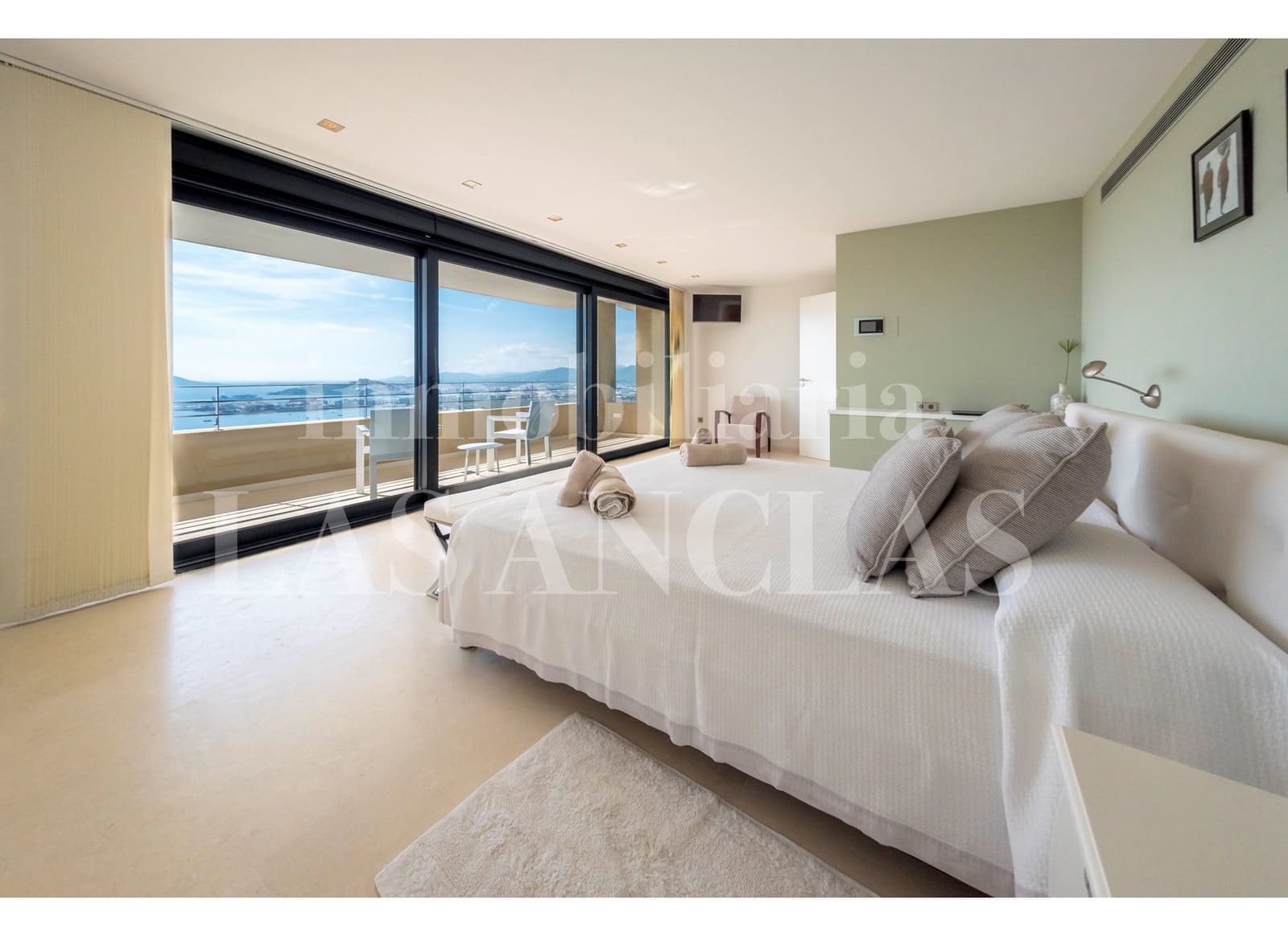 4 soveværelse Villa til salg i Talamanca med swimmingpool - € 10.900.000 (Ref: 9657878)