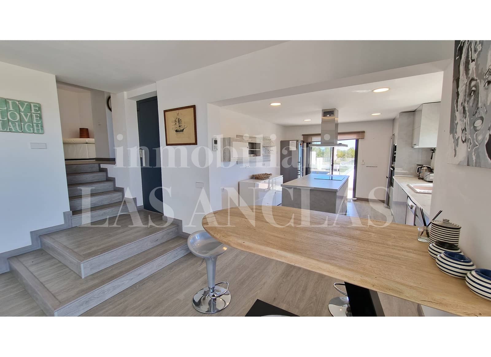 5 bedroom Villa for sale in Nuestra Senora de Jesus with pool garage - € 3,150,000 (Ref: 9673635)