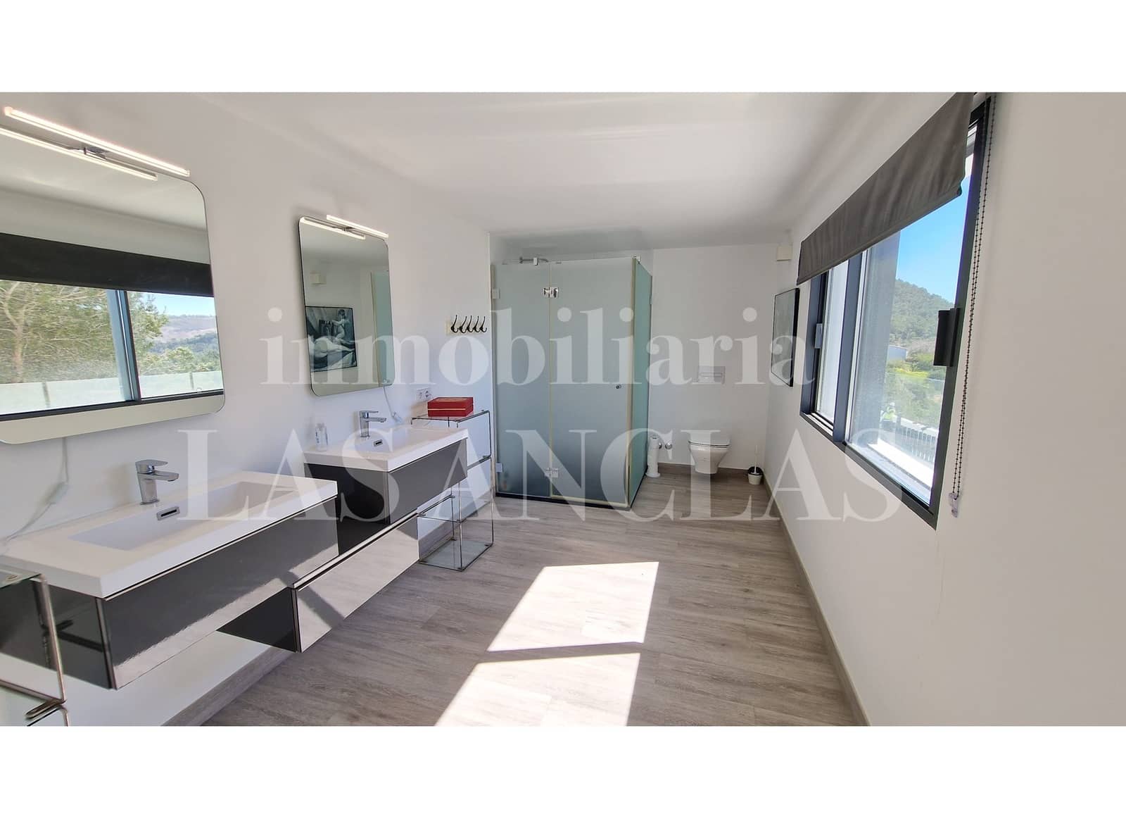 5 bedroom Villa for sale in Nuestra Senora de Jesus with pool garage - € 3,150,000 (Ref: 9673635)