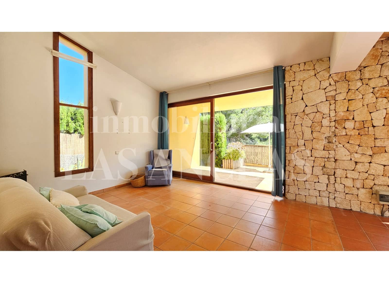 2 bedroom Villa for sale in Cala Llonga with pool - € 1,490,000 (Ref: 9676432)