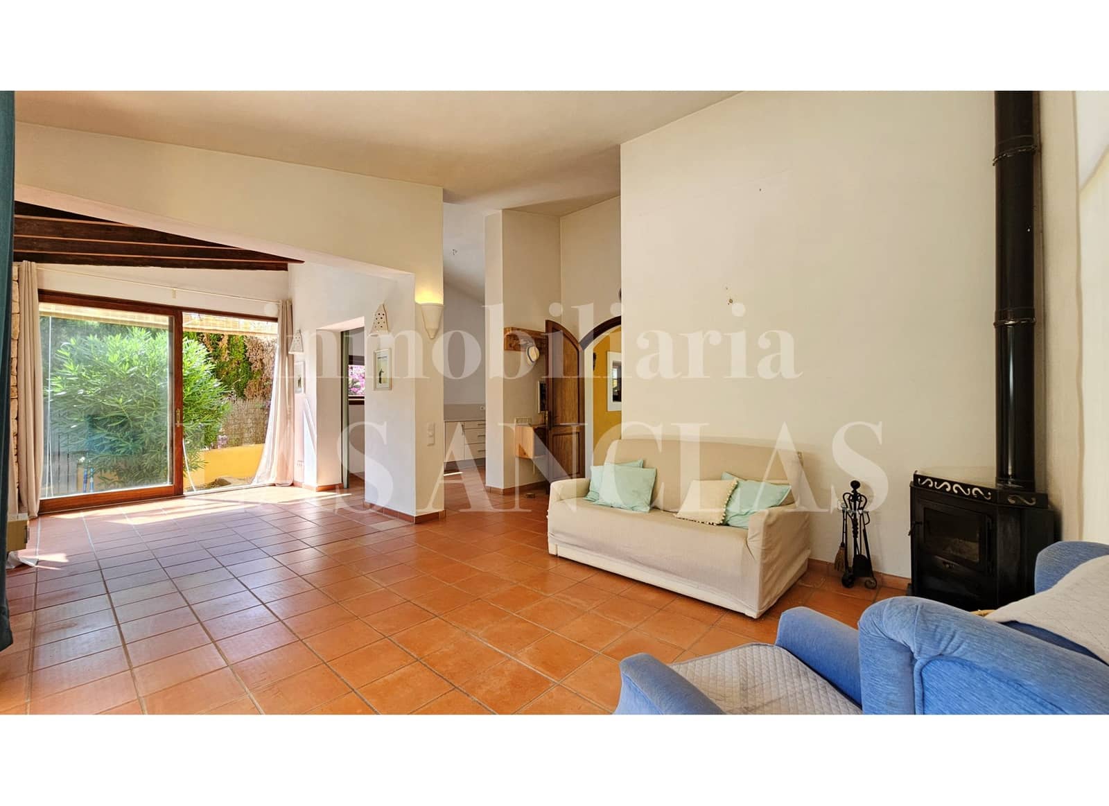 2 bedroom Villa for sale in Cala Llonga with pool - € 1,295,000 (Ref: 9700058)
