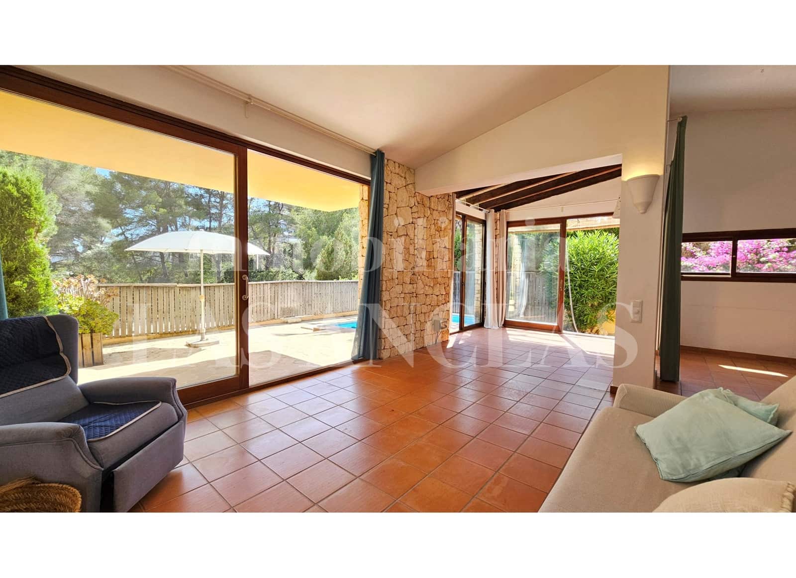2 bedroom Villa for sale in Cala Llonga with pool - € 1,295,000 (Ref: 9700058)