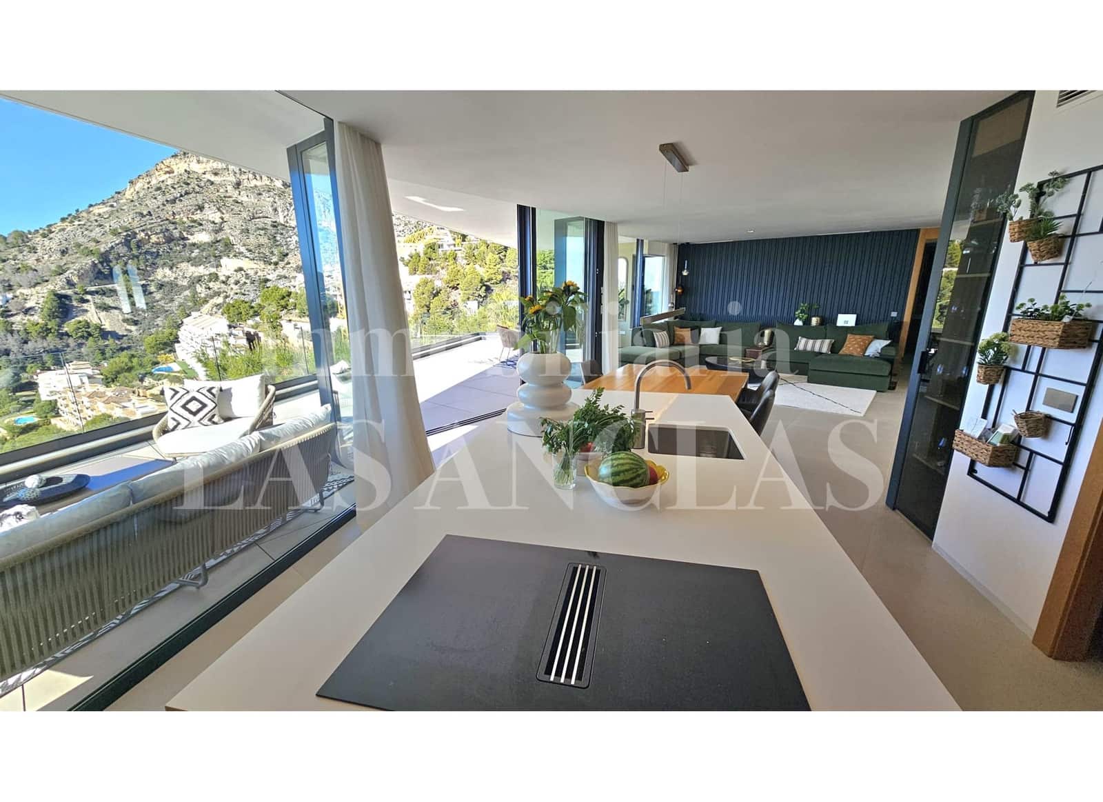 4 soveværelse Villa til salg i Altea med swimmingpool garage - € 3.150.000 (Ref: 9700155)