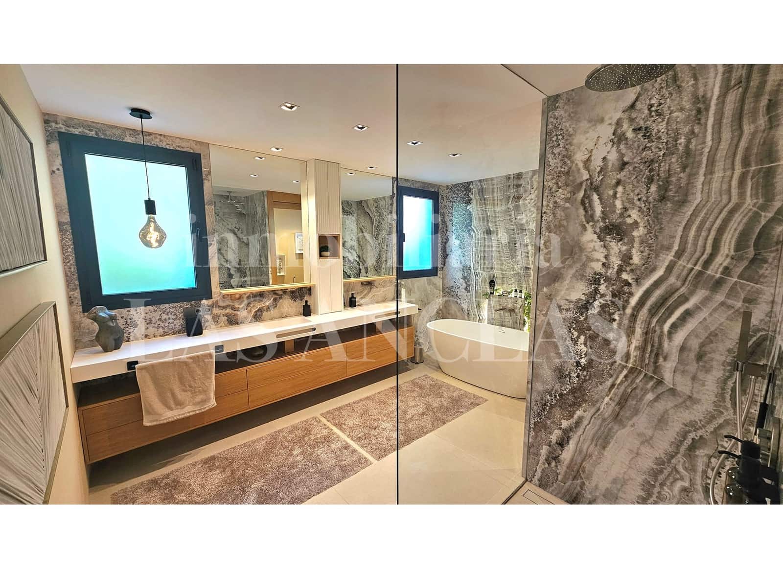 4 soveværelse Villa til salg i Altea med swimmingpool garage - € 3.150.000 (Ref: 9700155)