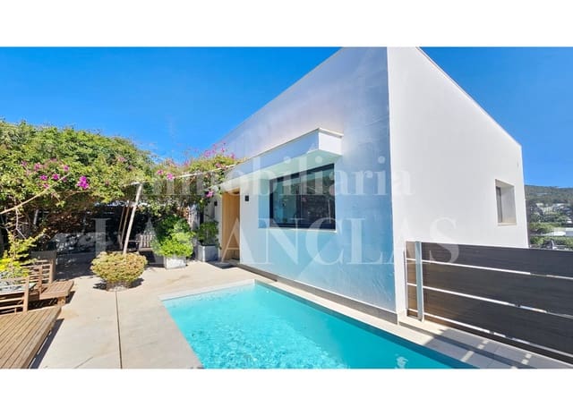 2 slaapkamer Halfvrijstaande villa te koop in Talamanca, Ibiza dorp met zwembad garage - € 1.790.000 (Ref: 9707907)