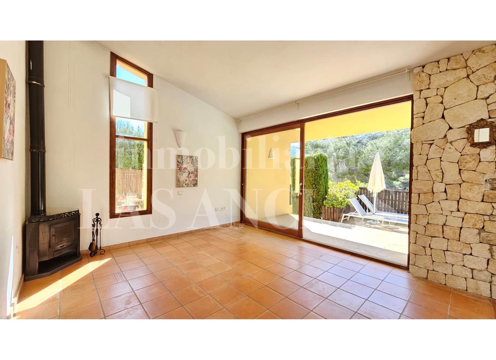 2 bedroom Villa for sale in Cala Llonga with pool - € 1,295,000 (Ref: 9714298)