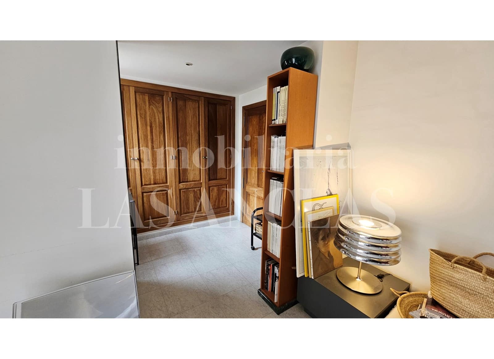 2 bedroom Flat for sale in Talamanca with garage - € 760,000 (Ref: 9720944)