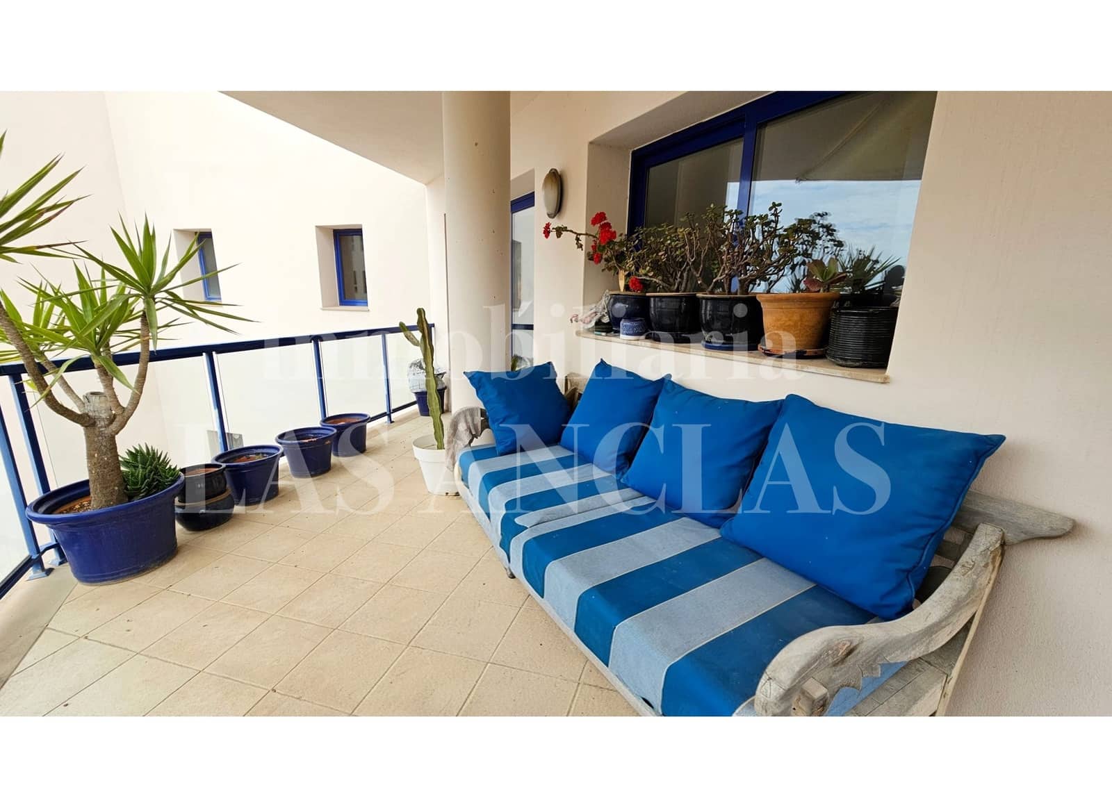 2 bedroom Flat for sale in Talamanca with garage - € 760,000 (Ref: 9720944)