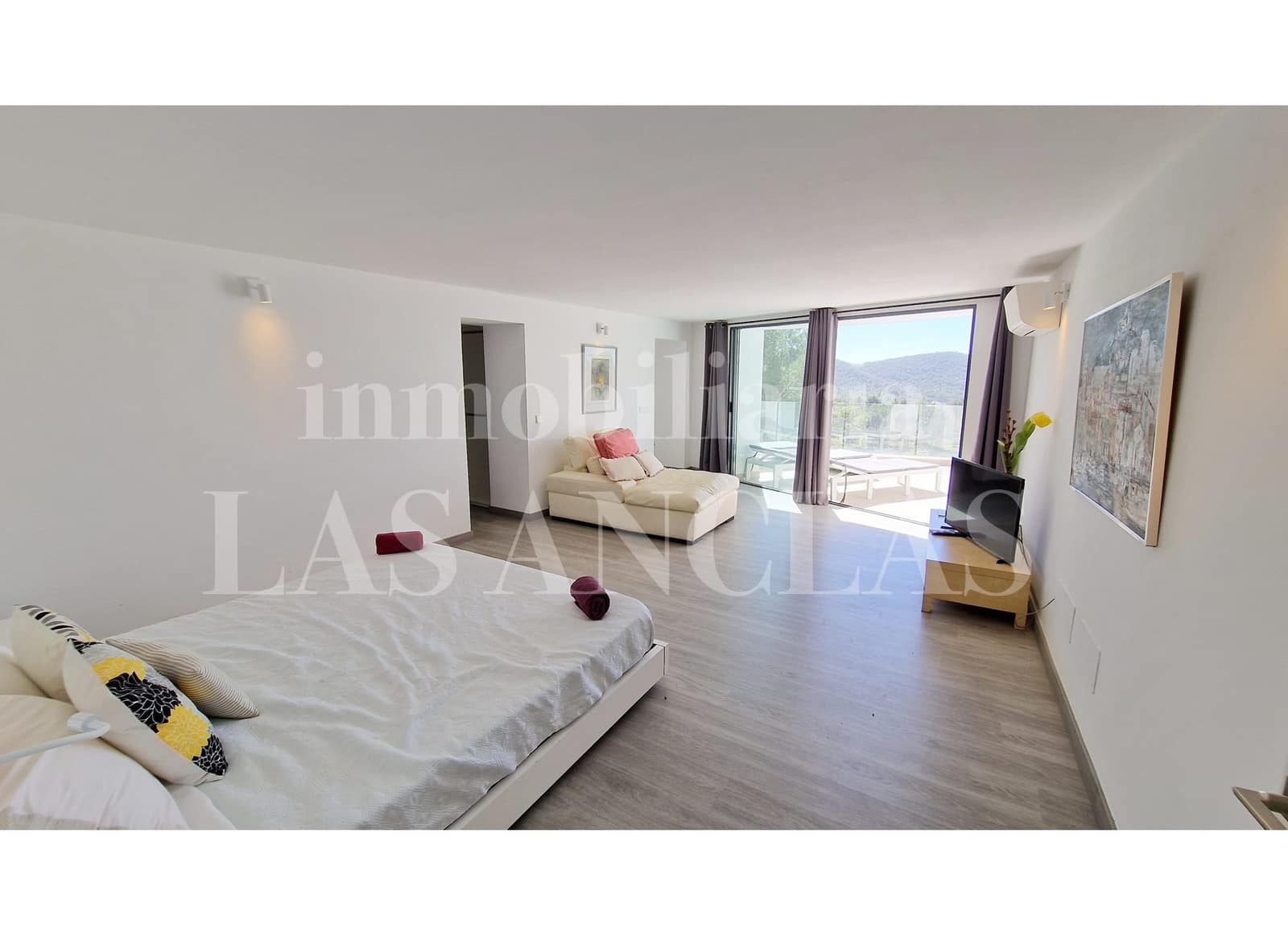 5 bedroom Villa for sale in Nuestra Senora de Jesus with pool garage - € 3,150,000 (Ref: 9737259)