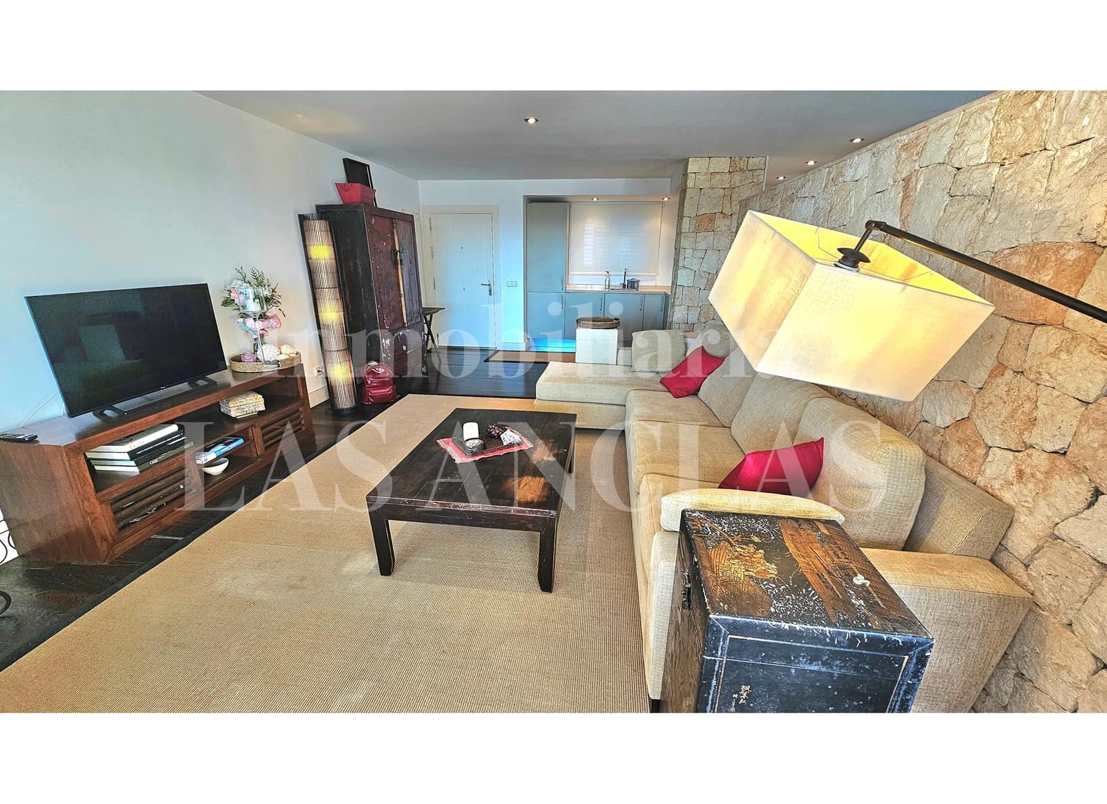 1 bedroom Flat for sale in Roca Llisa with pool - € 765,000 (Ref: 9749282)