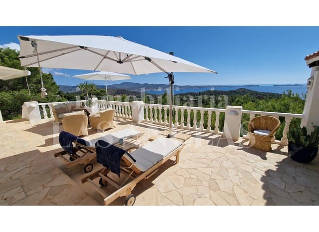 4 soverom Villa til salgs i Cala Salada, Sant Antoni de Portmany med svømmebasseng garasje - € 1 950 000 (Ref: 9771973)