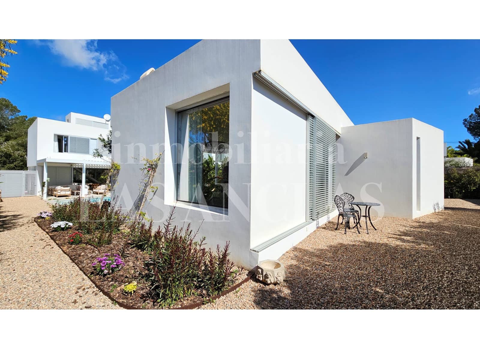 3 soveværelse Villa til salg i Cala Llenya med swimmingpool - € 2.680.000 (Ref: 9777296)