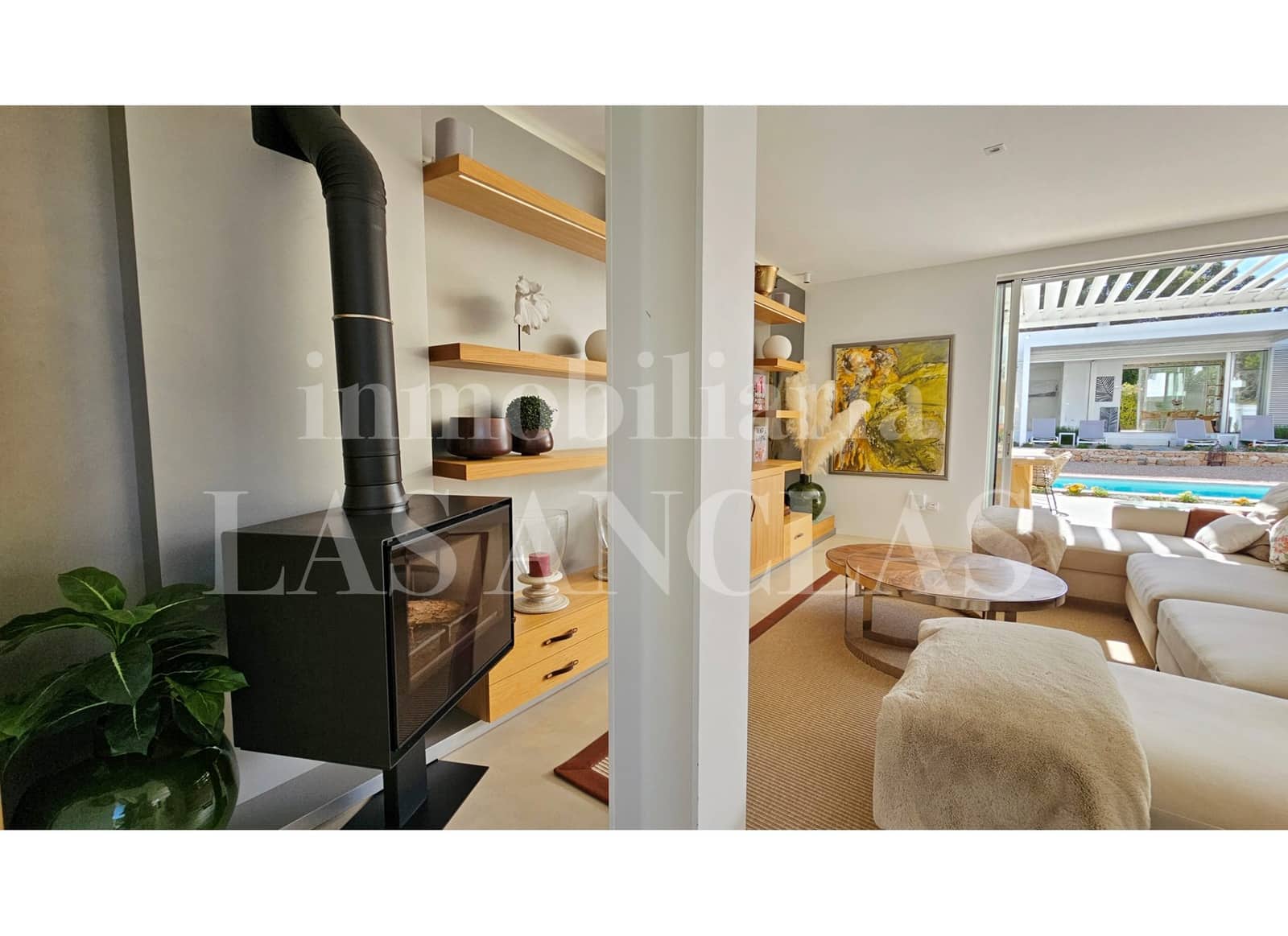 3 soveværelse Villa til salg i Cala Llenya med swimmingpool - € 2.680.000 (Ref: 9777296)