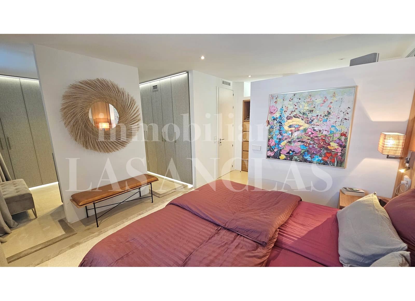 3 soveværelse Villa til salg i Cala Llenya med swimmingpool - € 2.680.000 (Ref: 9777296)