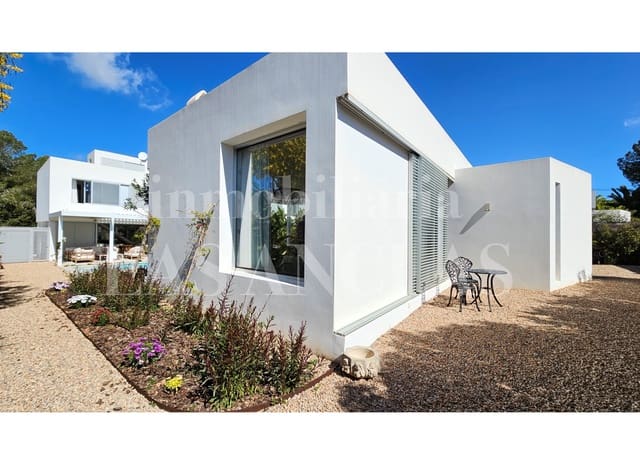 3 soveværelse Villa til salg i Cala Llenya, Santa Eulalia / Santa Eularia med swimmingpool - € 2.680.000 (Ref: 9777296)