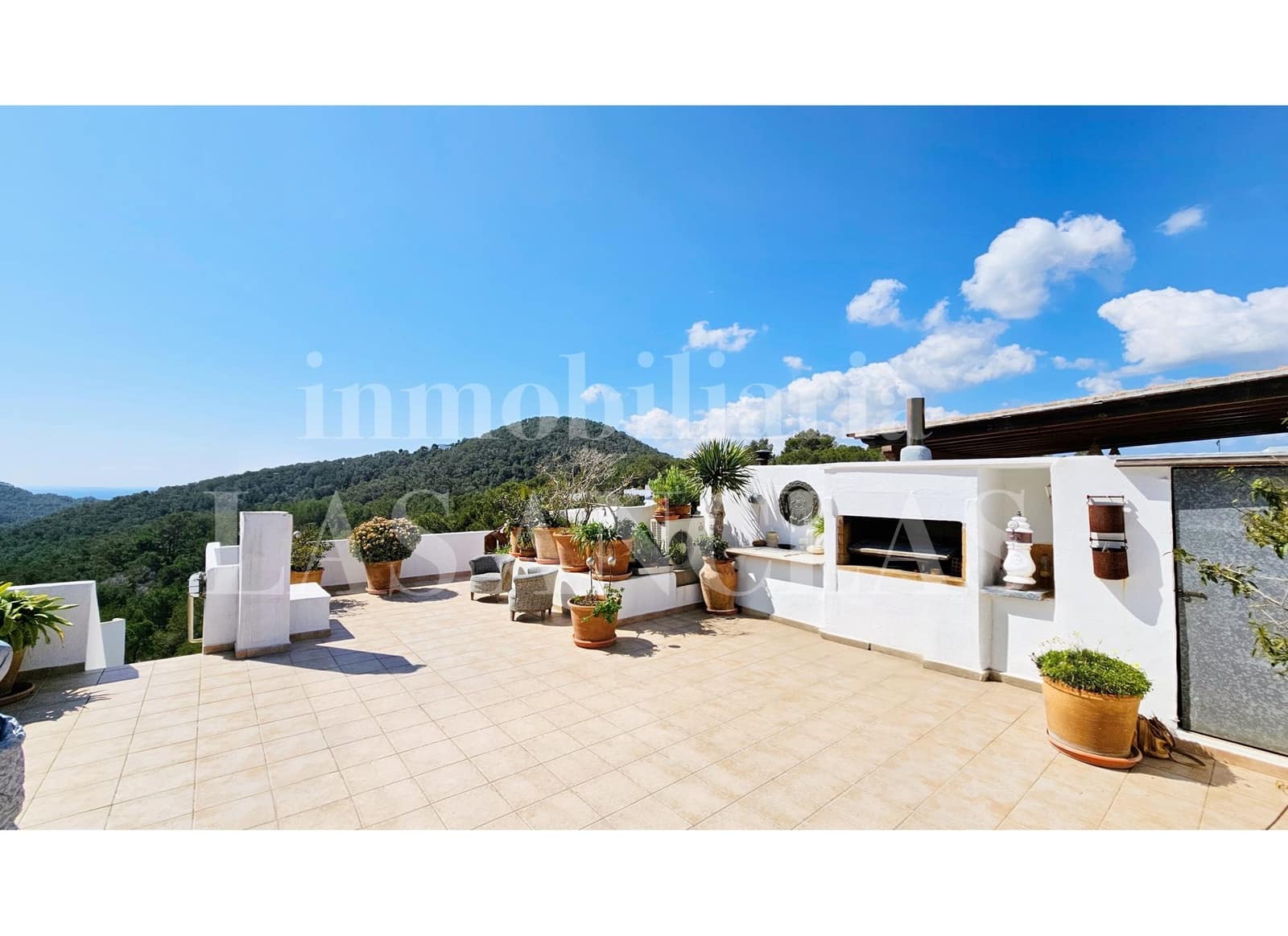 2 makuuhuone Kattohuoneisto myytävänä paikassa Santa Eulalia / Santa Eularia mukana uima-altaan - 750 000 € (Ref: 9782403)