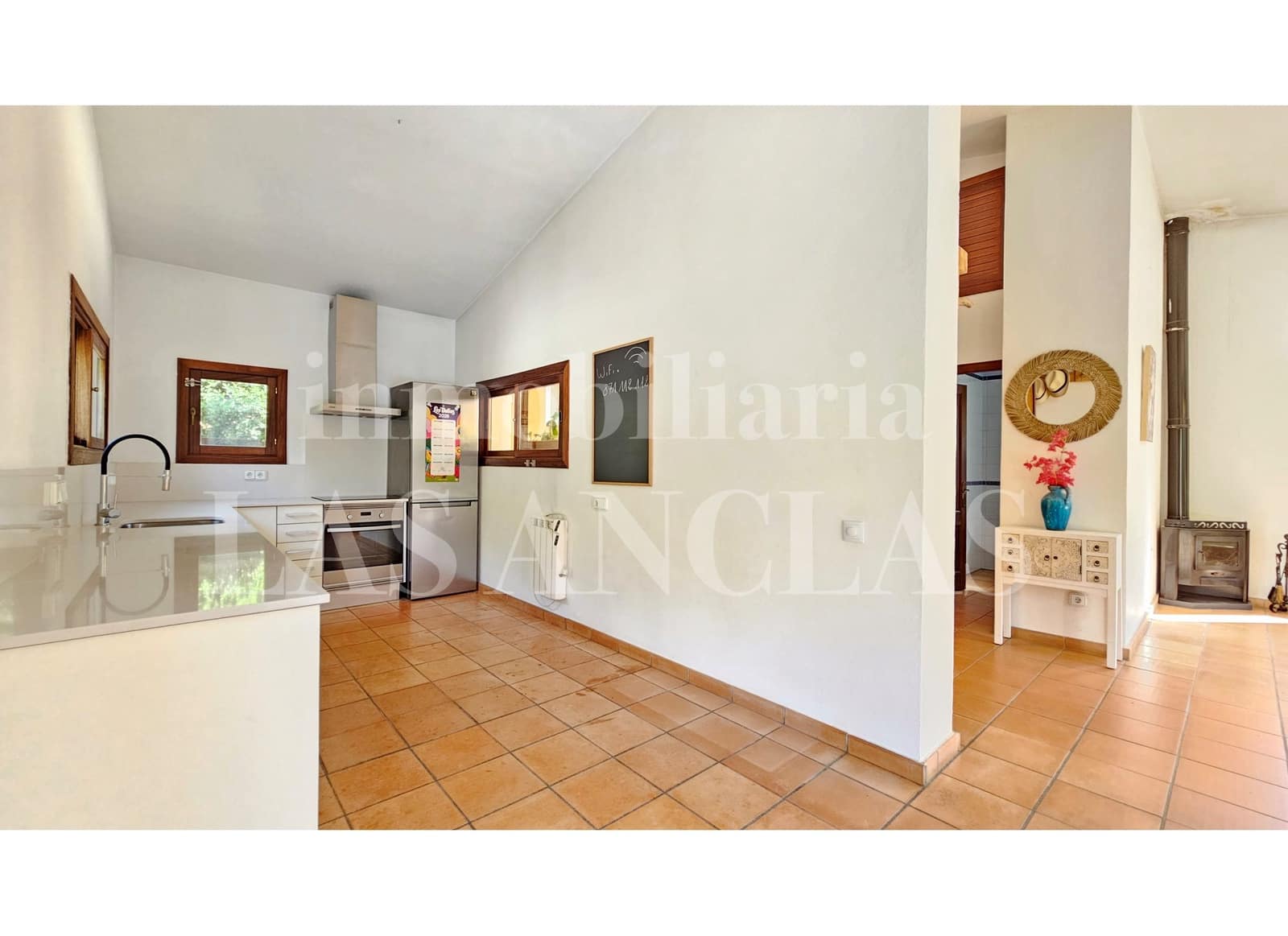 2 soveværelse Villa til salg i Cala Llonga med swimmingpool - € 1.295.000 (Ref: 9787859)