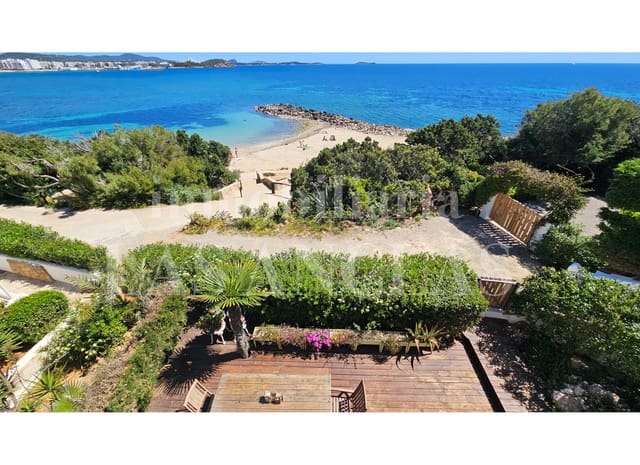 3 slaapkamer Rijtjeshuis te koop in La Siesta, Santa Eulalia / Santa Eularia met garage - € 1.850.000 (Ref: 9787943)