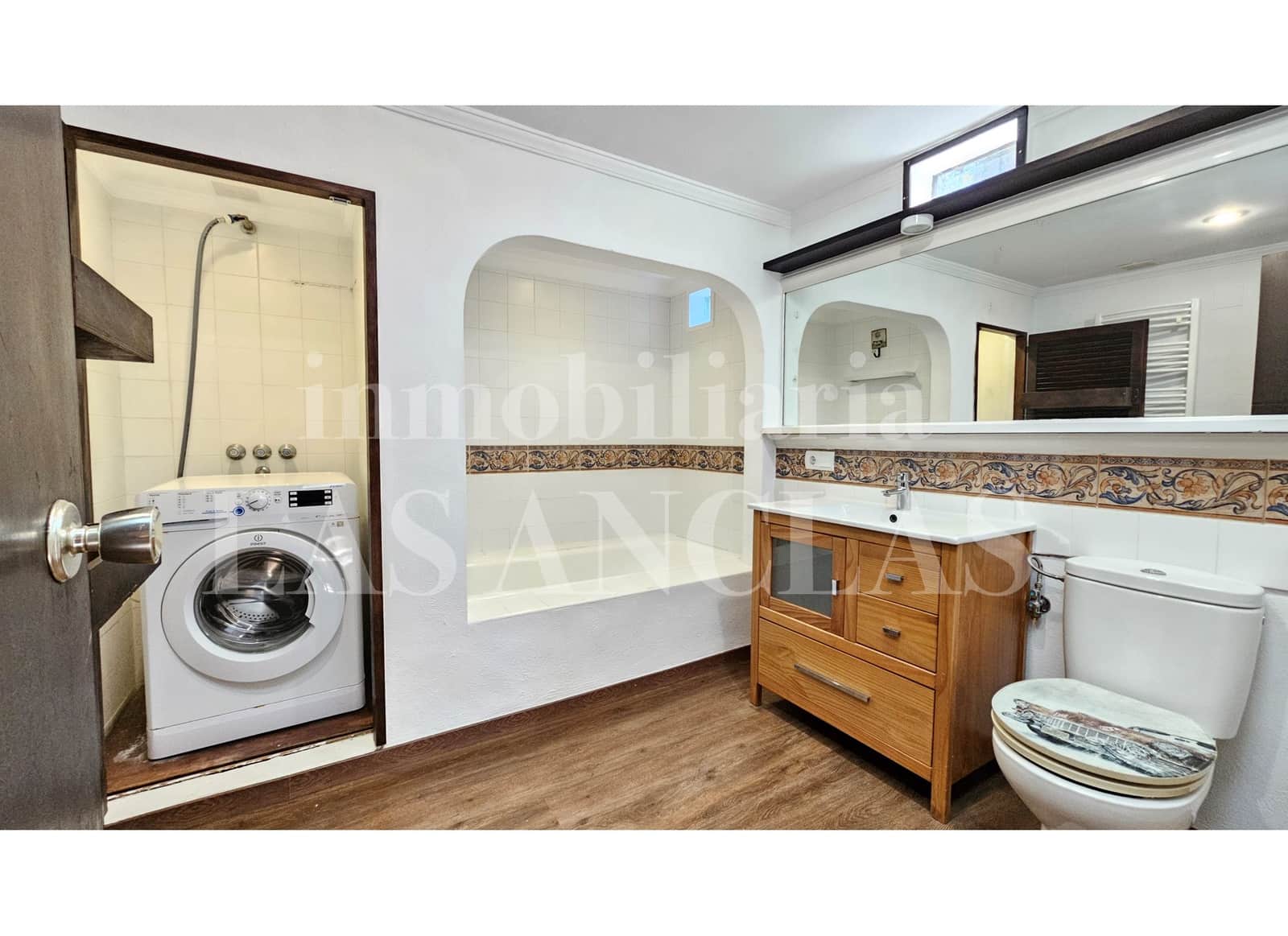 Chalet de 2 habitaciones en Santa Eulalia / Santa Eularia en venta con piscina - 1.275.000 € (Ref: 9803793)