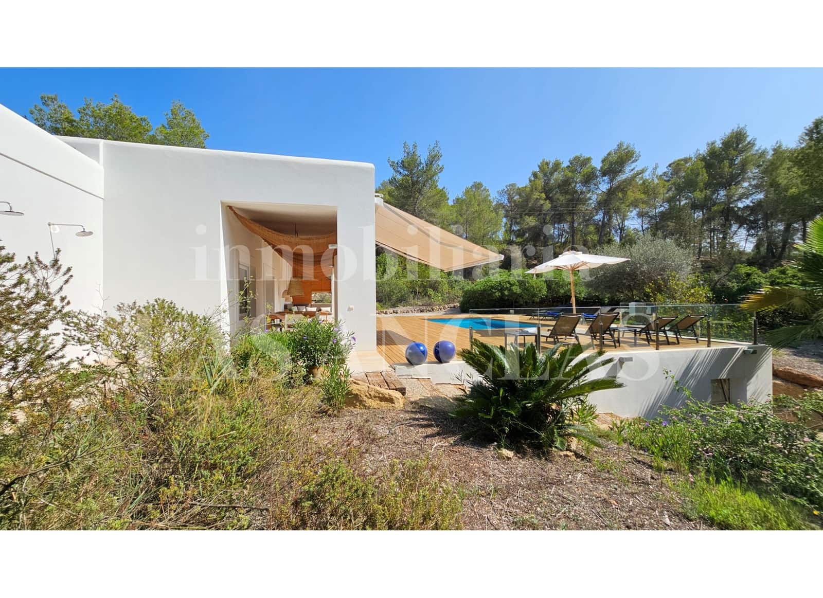 Finca/Casa Rural de 6 habitaciones en Nuestra Señora de Jesus en venta con piscina - 3.500.000 € (Ref: 9815262)
