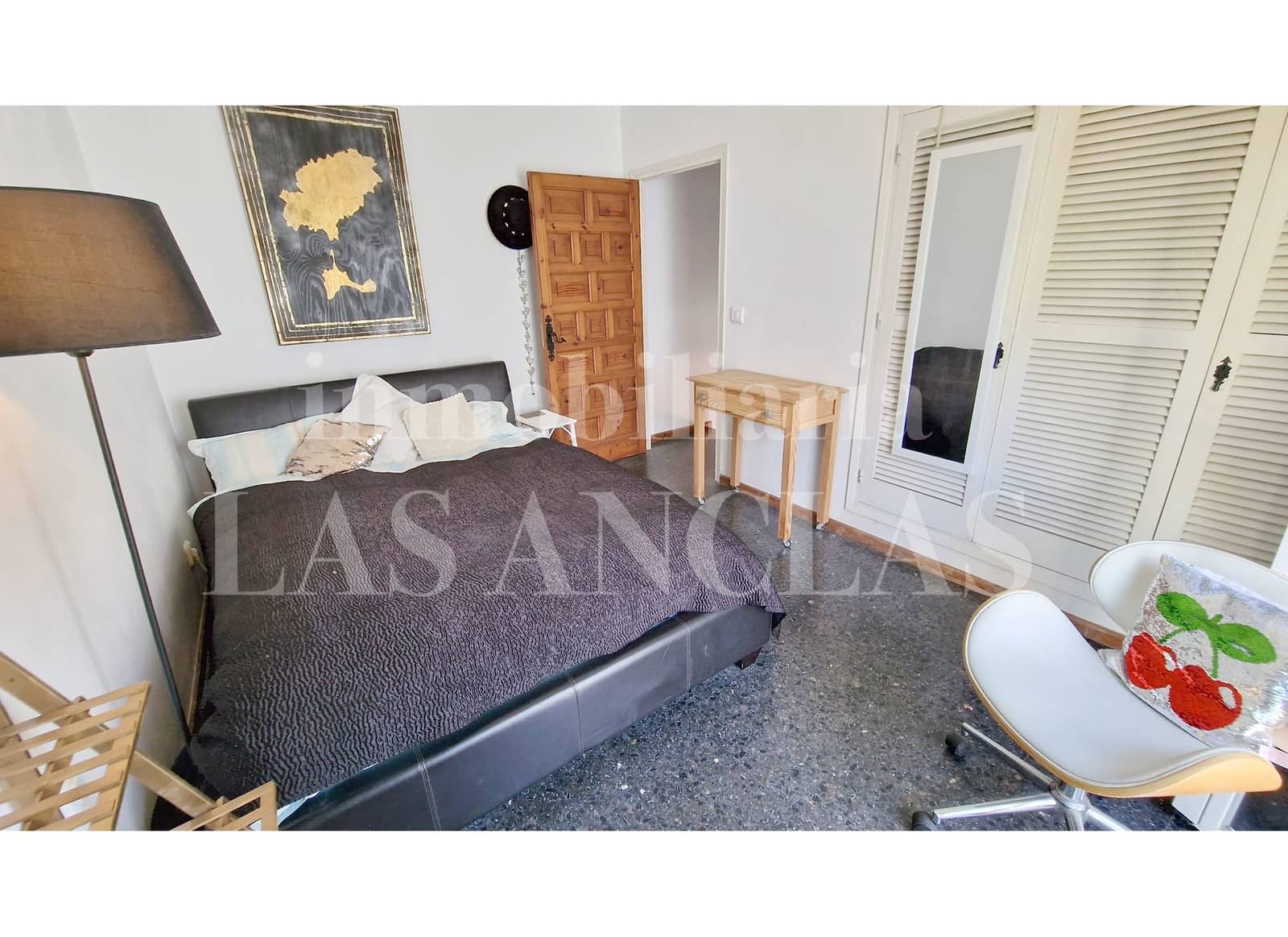 Adosado de 2 habitaciones en Talamanca en venta - 900.000 € (Ref: 9821567)