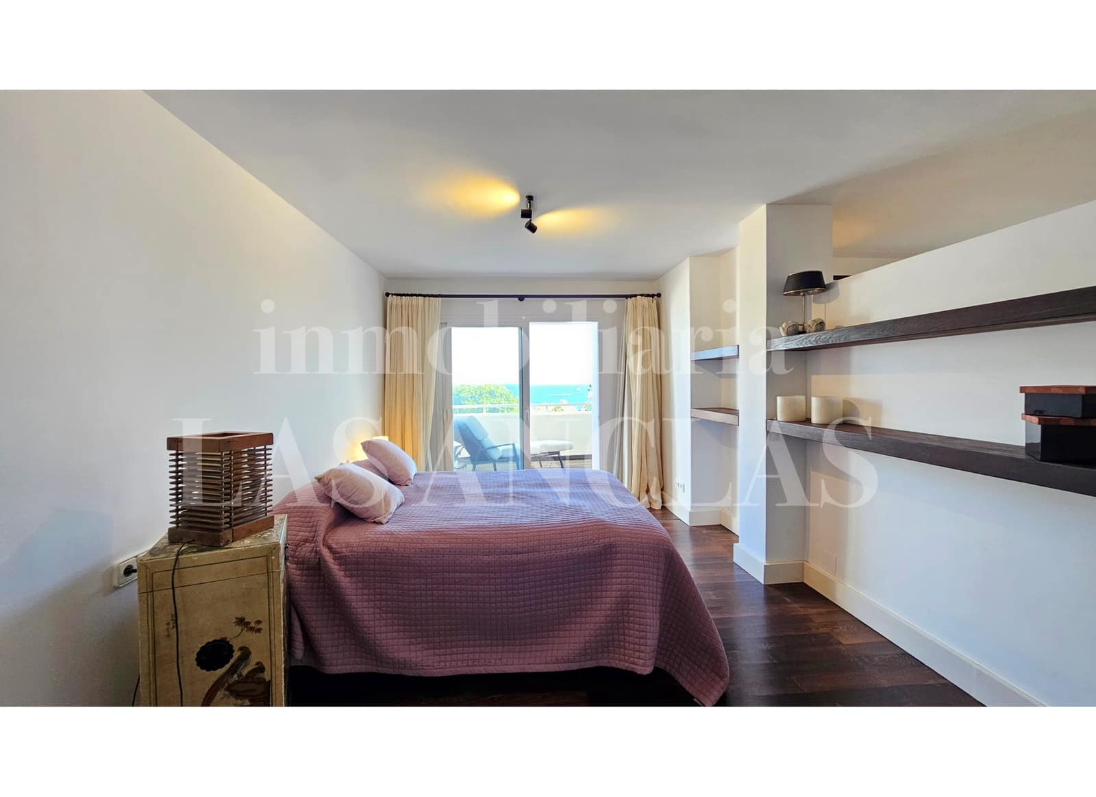 1 bedroom Flat for sale in Roca Llisa with pool - € 765,000 (Ref: 9834798)