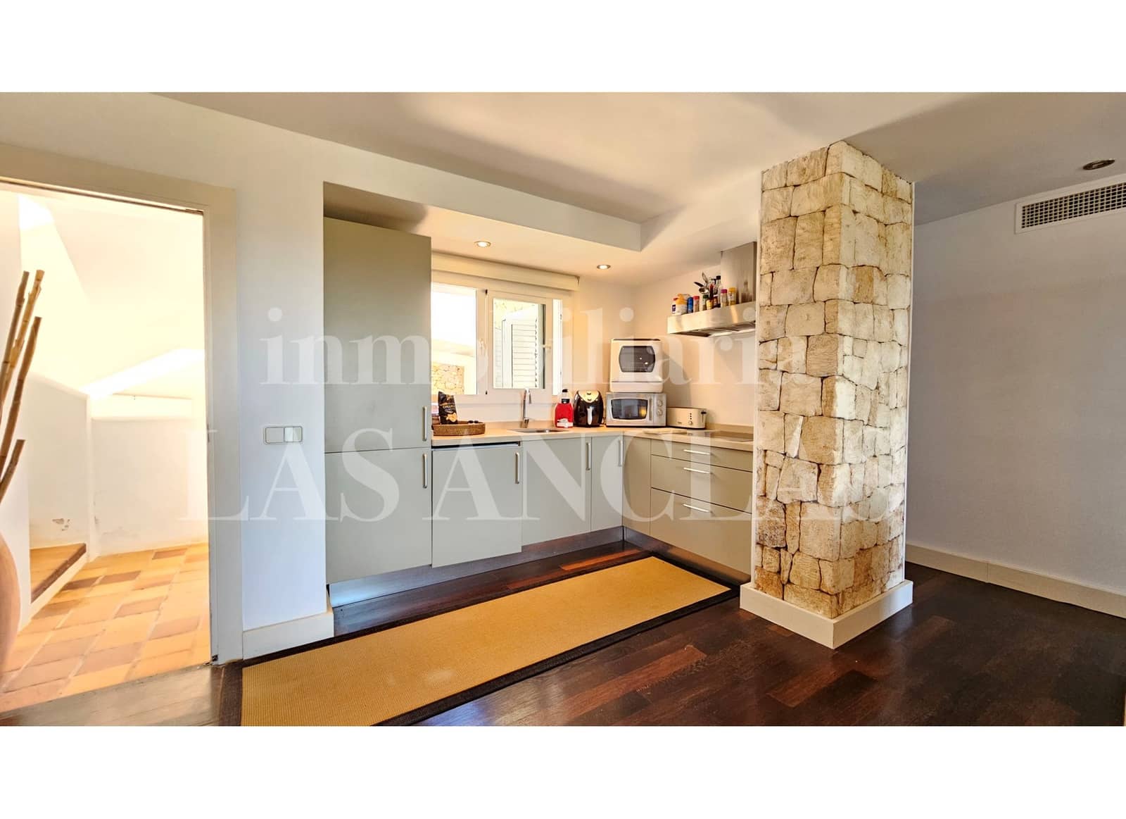 1 bedroom Flat for sale in Roca Llisa with pool - € 765,000 (Ref: 9834798)