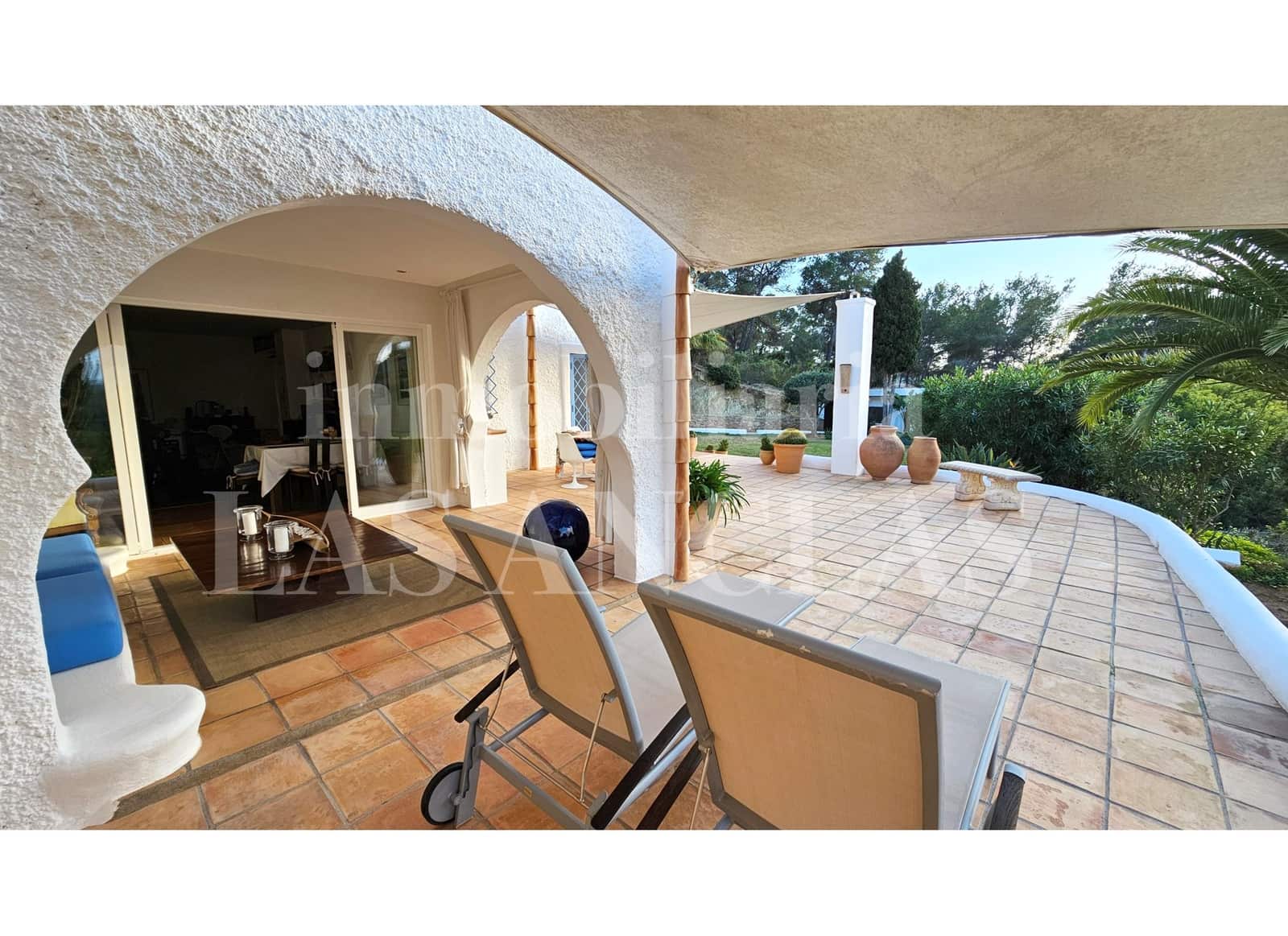 2 soverom Kjedet enebolig til salgs i Santa Eulalia / Santa Eularia med svømmebasseng garasje - € 1 200 000 (Ref: 9838501)