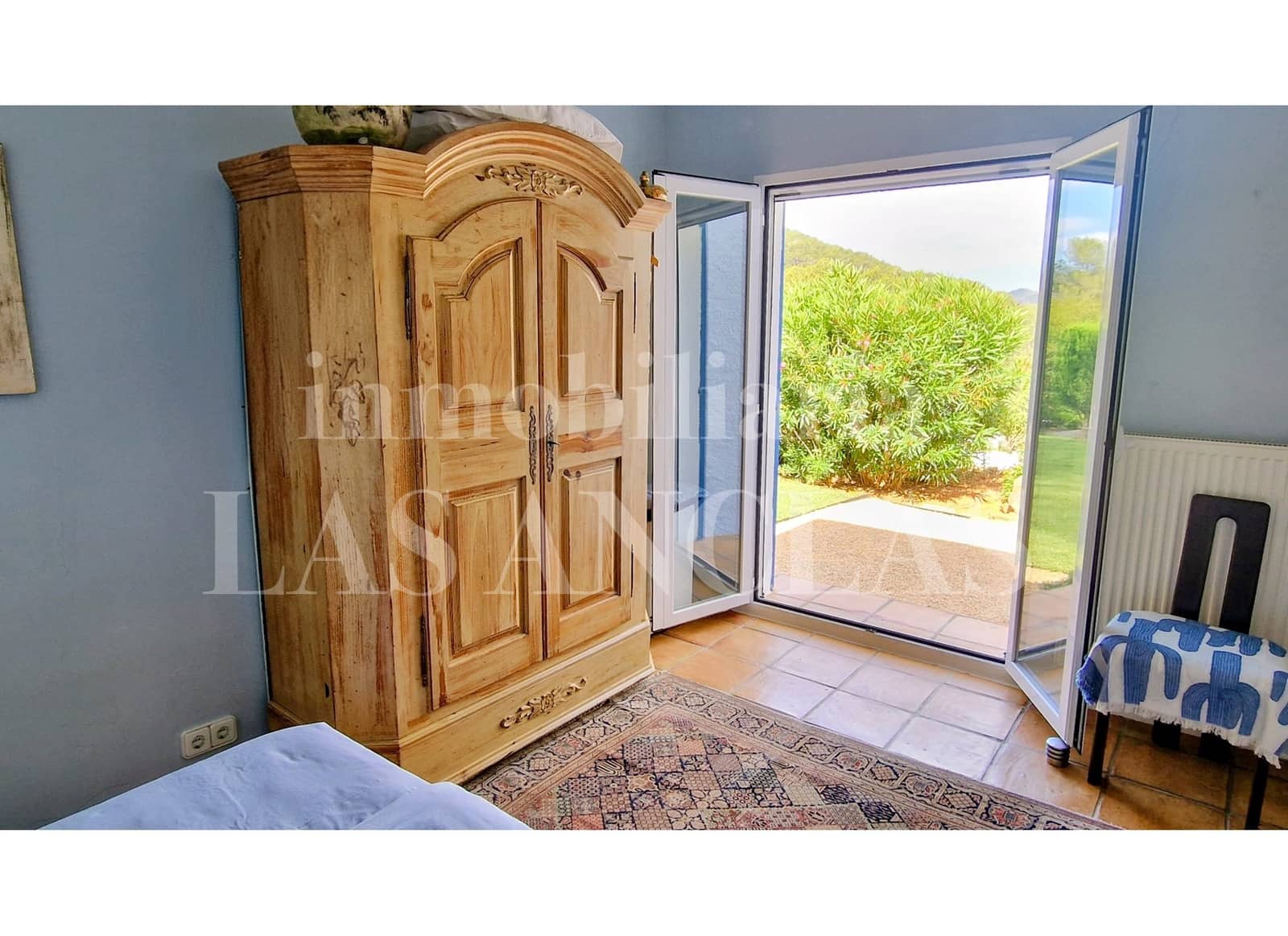 2 soveværelse Semi-Rækkehus til salg i Santa Eulalia / Santa Eularia med swimmingpool garage - € 1.200.000 (Ref: 9838501)