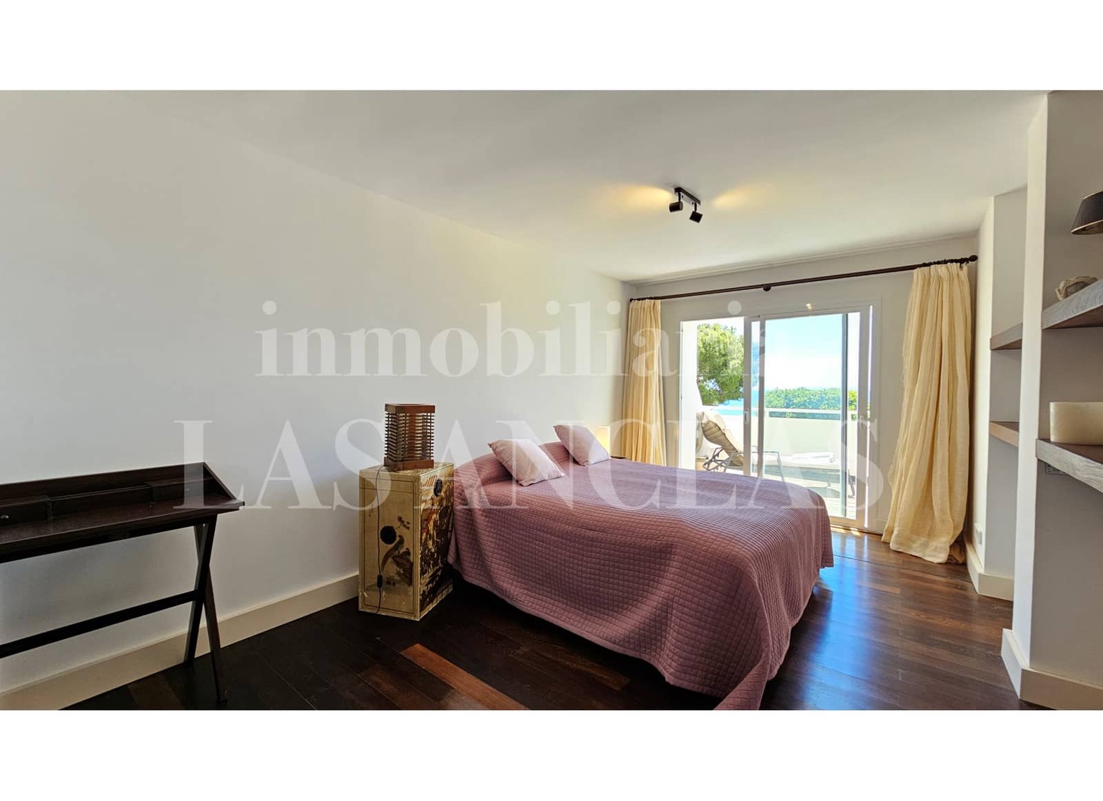 1 bedroom Flat for sale in Roca Llisa with pool - € 765,000 (Ref: 9854557)