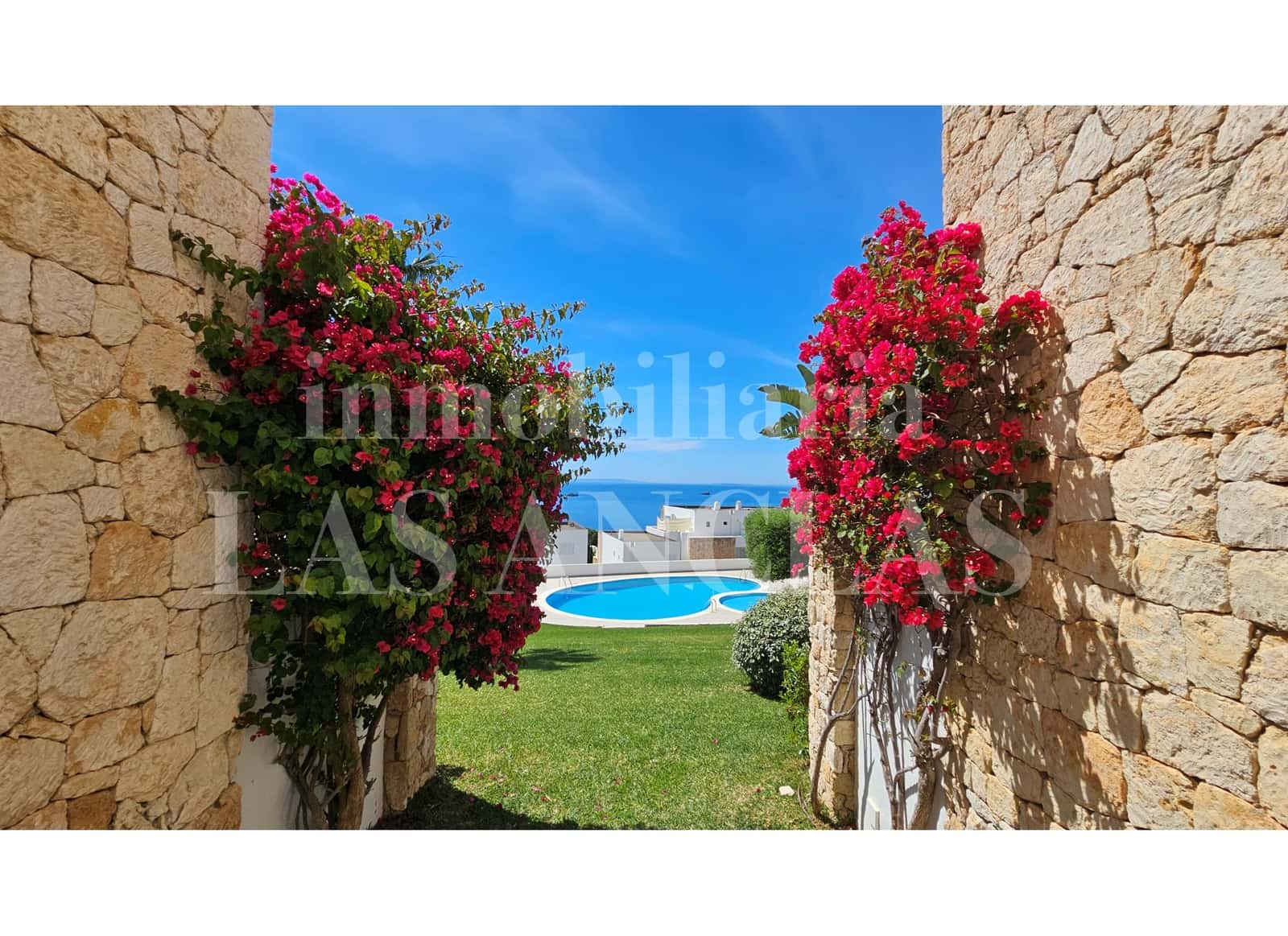 1 bedroom Flat for sale in Roca Llisa with pool - € 765,000 (Ref: 9854557)