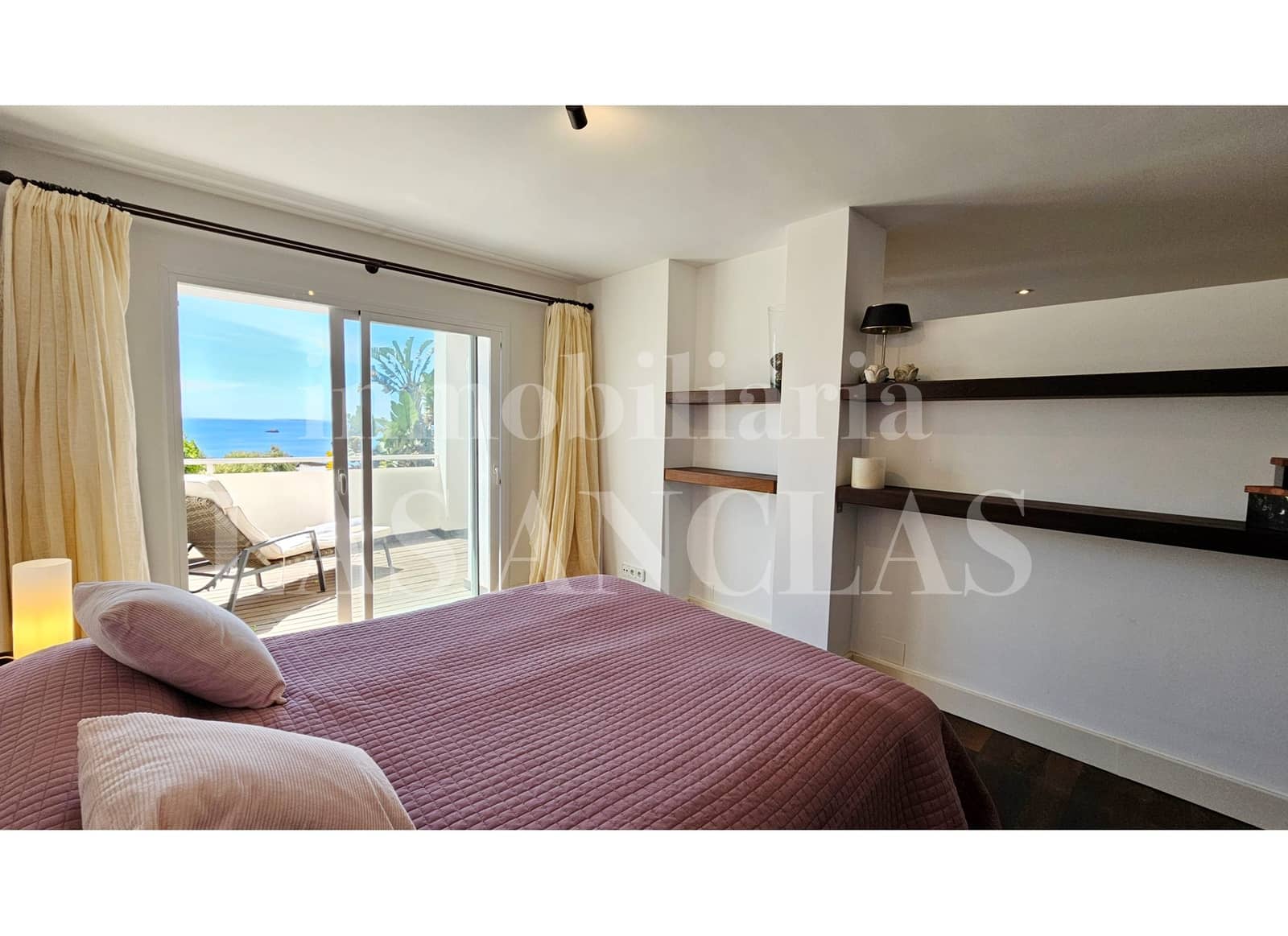 1 bedroom Flat for sale in Roca Llisa with pool - € 765,000 (Ref: 9854557)