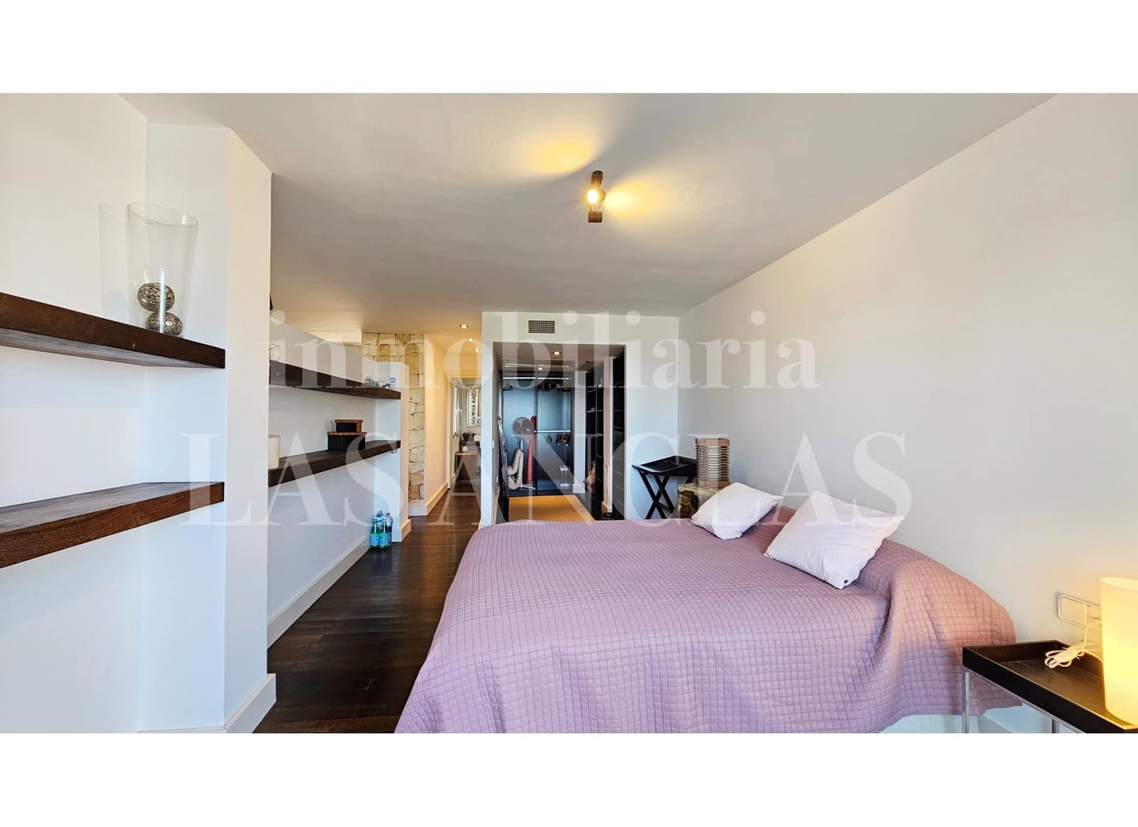 1 bedroom Flat for sale in Roca Llisa with pool - € 765,000 (Ref: 9854557)