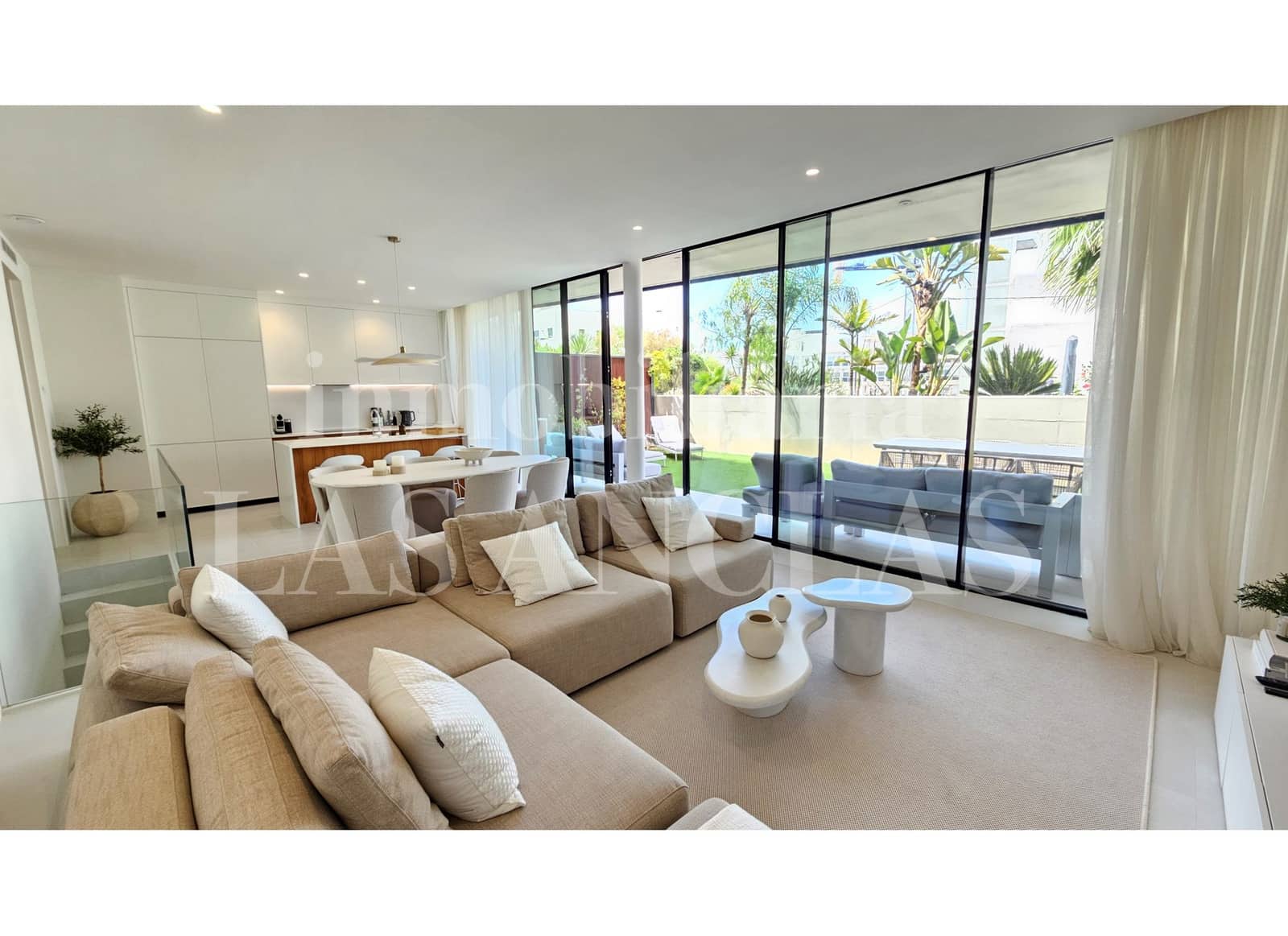 4 bedroom Flat for sale in Talamanca with pool - € 1,600,000 (Ref: 9861172)