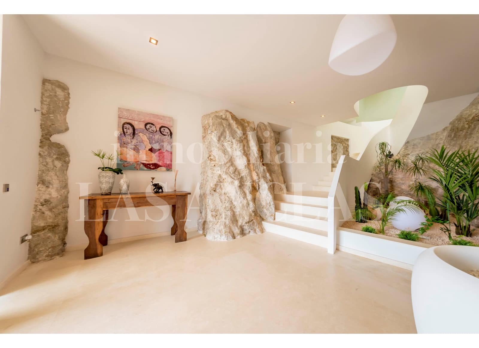 4 soveværelse Villa til salg i Talamanca med swimmingpool - € 10.900.000 (Ref: 9861173)