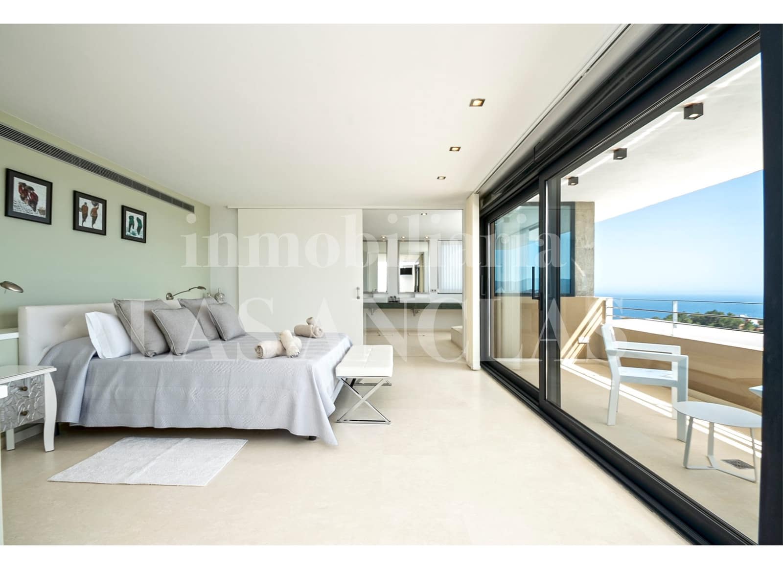 4 soveværelse Villa til salg i Talamanca med swimmingpool - € 10.900.000 (Ref: 9861173)