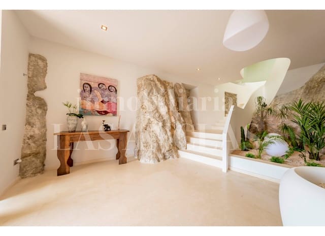 4 soveværelse Villa til salg i Talamanca, Ibiza by med swimmingpool - € 10.900.000 (Ref: 9861173)