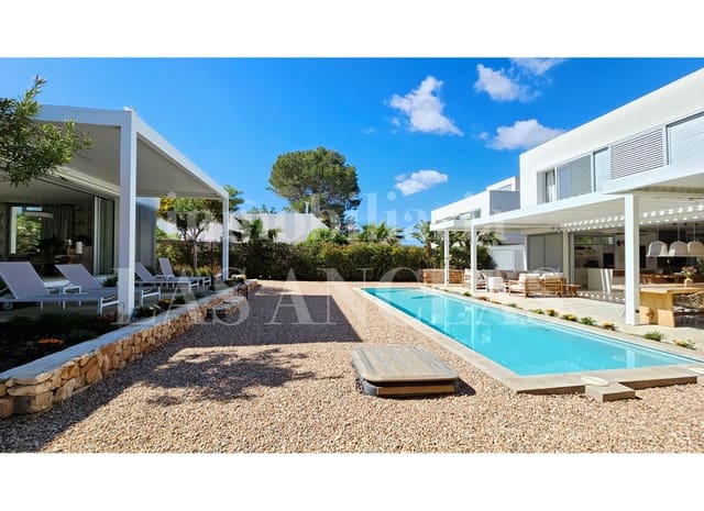 3 bedroom Villa for sale in Cala Llenya, Santa Eulalia / Santa Eularia with pool - € 2,680,000 (Ref: 9877082)