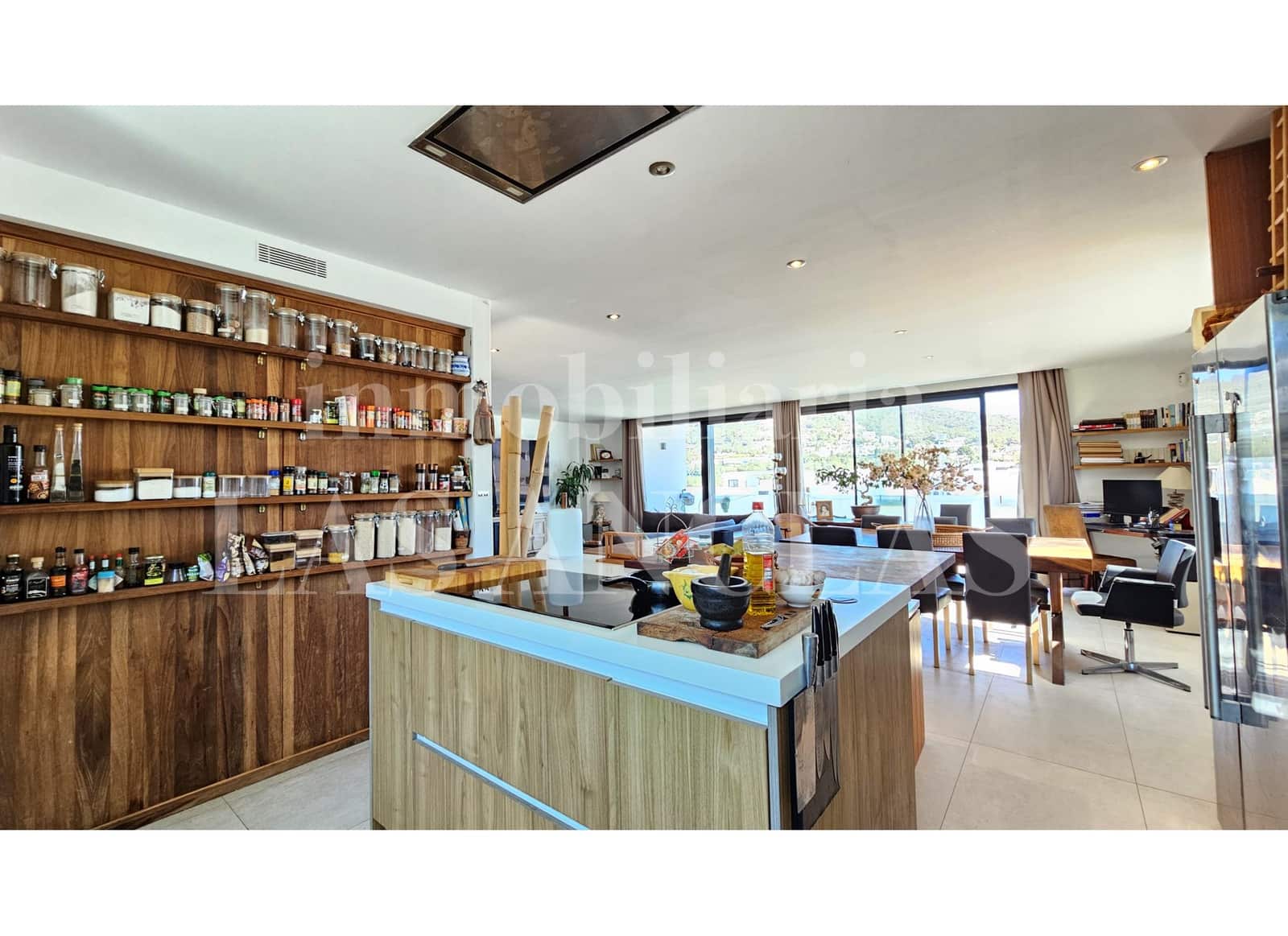 2 chambre Villa/Maison Semi-Mitoyenne à vendre à Talamanca avec piscine garage - 1 790 000 € (Ref: 9895533)