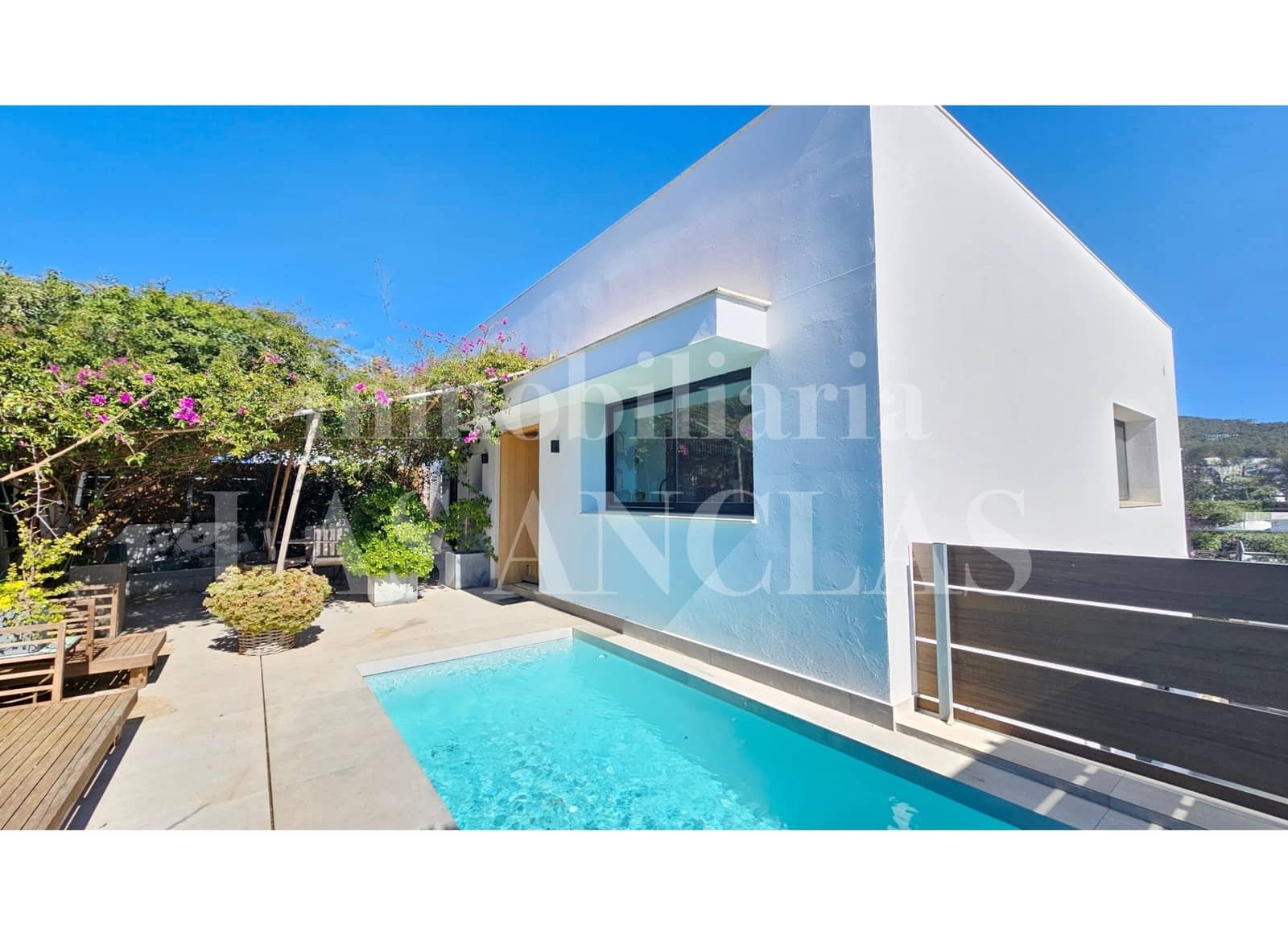 2 chambre Villa/Maison Semi-Mitoyenne à vendre à Talamanca avec piscine garage - 1 790 000 € (Ref: 9895533)
