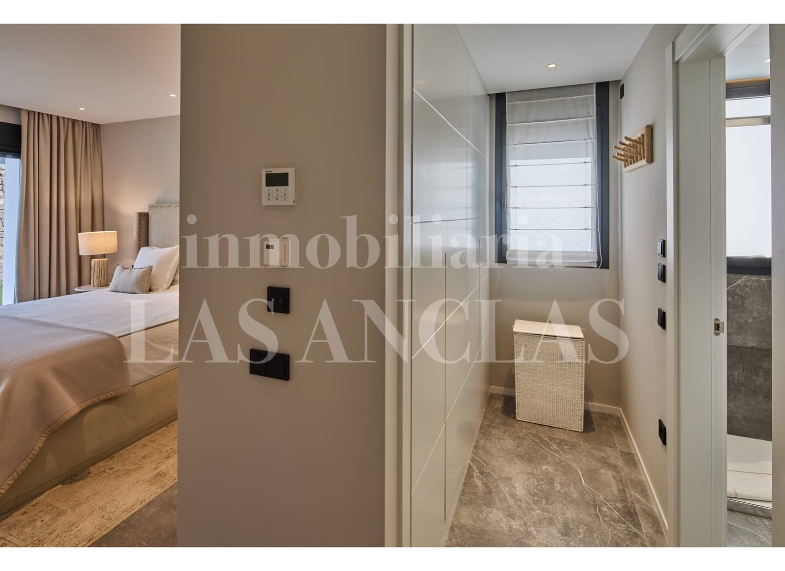 3 soverom Leilighet til salgs i Talamanca med svømmebasseng garasje - € 1 400 000 (Ref: 9926443)