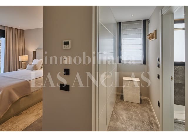 3 soverom Leilighet til salgs i Talamanca, Ibiza by med svømmebasseng garasje - € 1 400 000 (Ref: 9926443)
