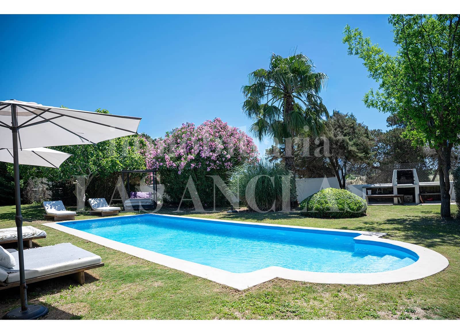 4 soveværelse Villa til salg i San Jose / Sant Josep de Sa Talaia med swimmingpool garage - € 2.180.000 (Ref: 9926509)