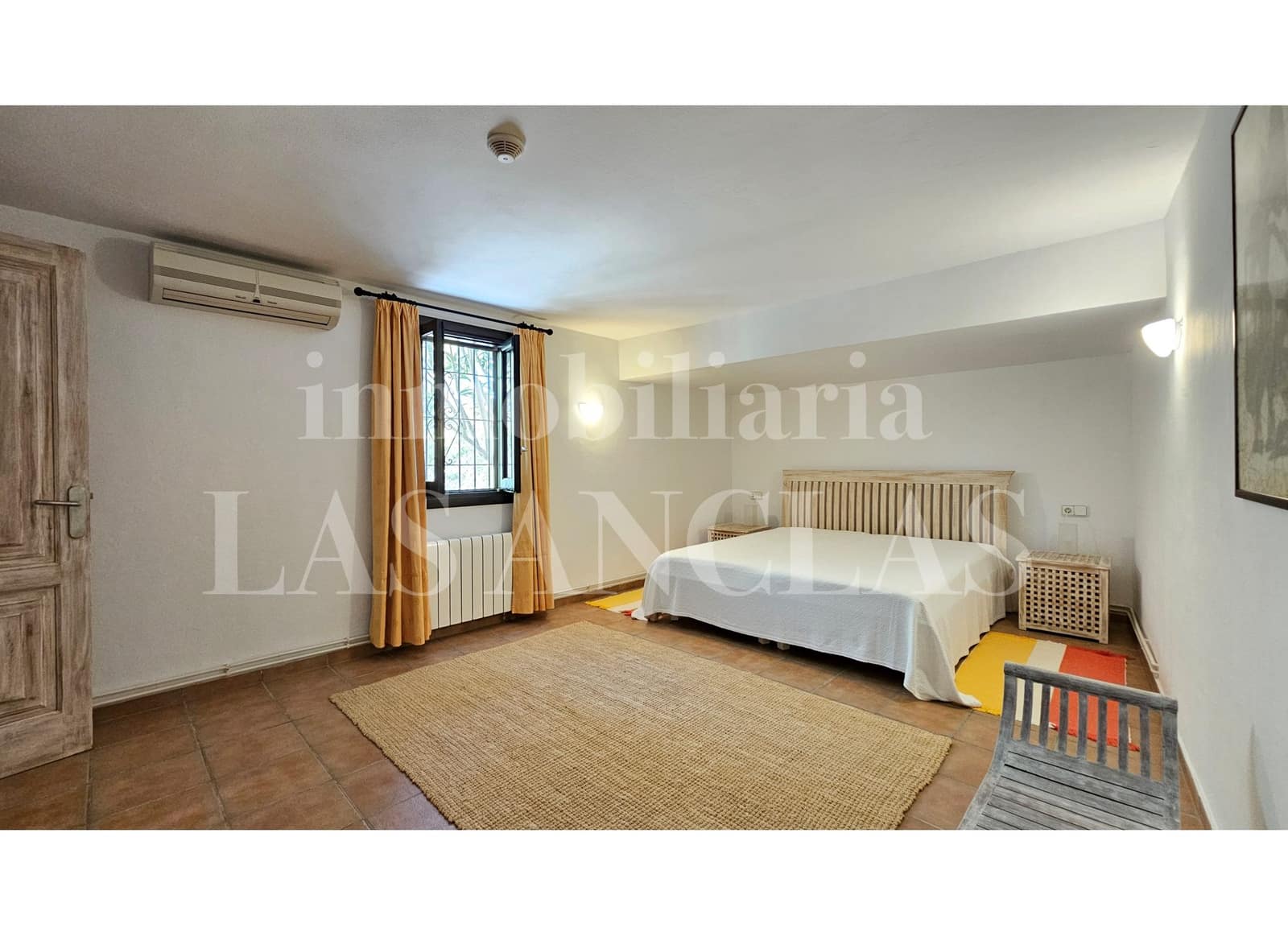 4 soverom Villa til salgs i La Siesta med svømmebasseng garasje - € 2 850 000 (Ref: 9945988)